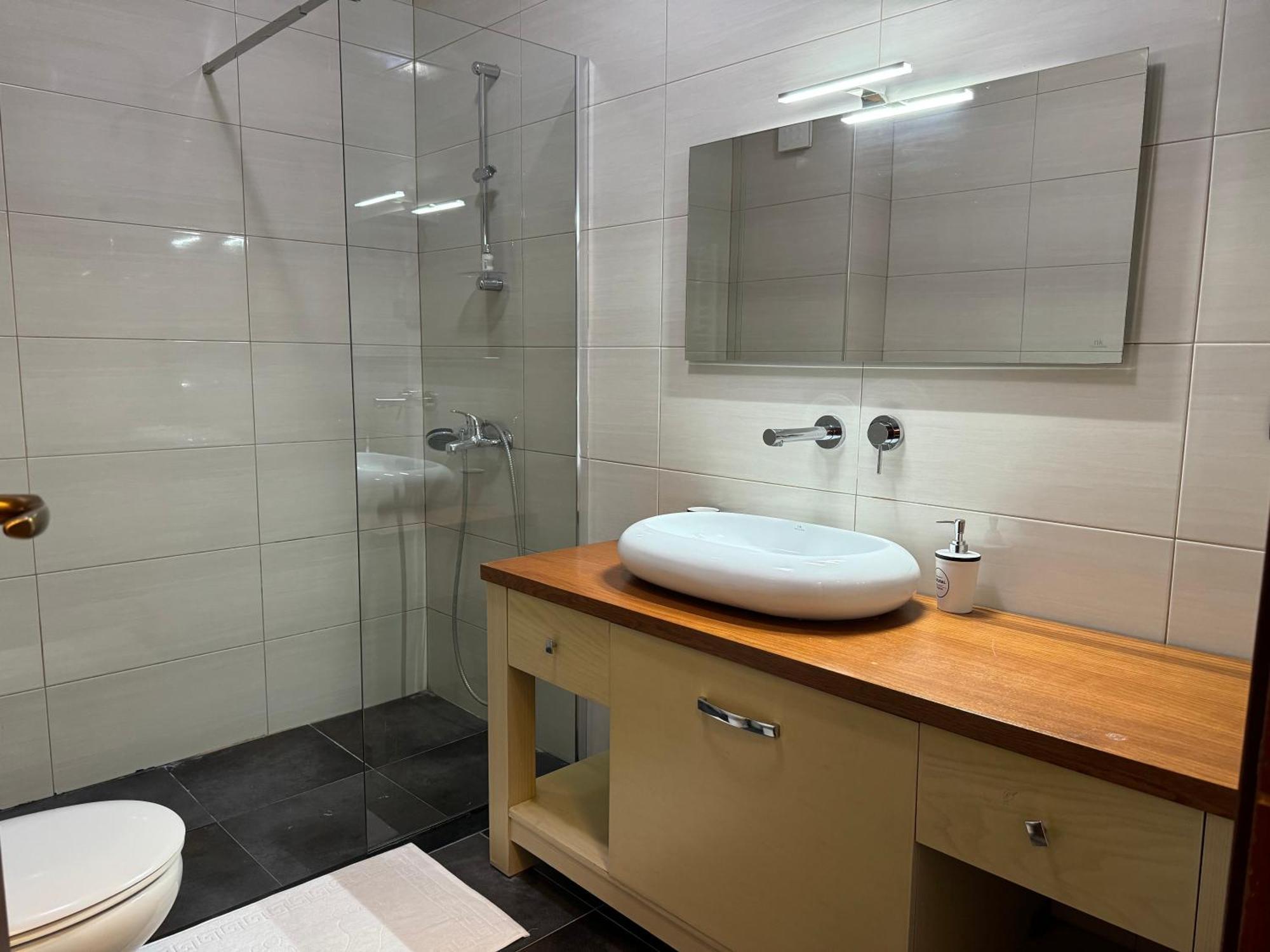 Block Komuna Apartman Tirana